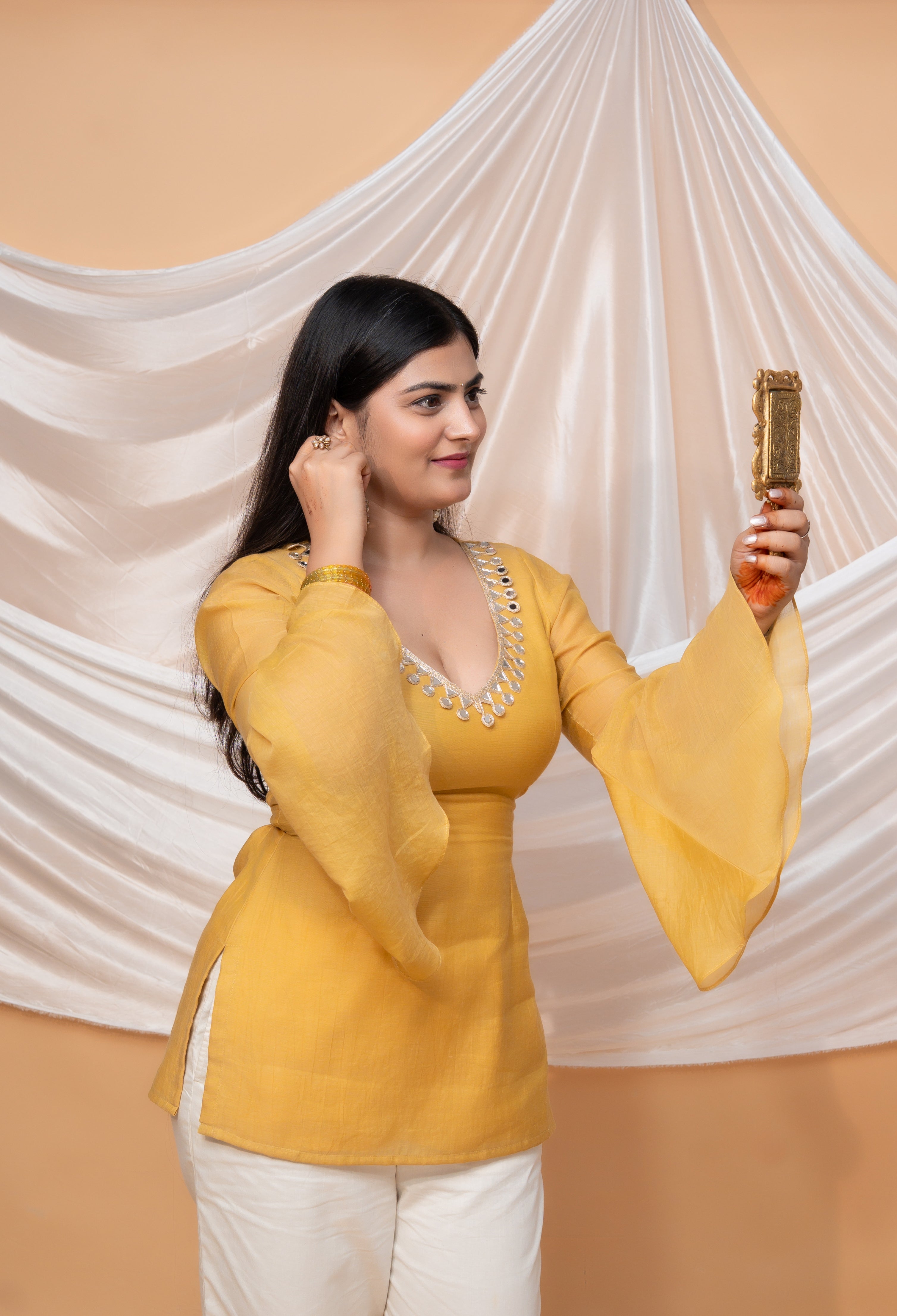 SOLANA CHANDERI MUL SHORT KURTI